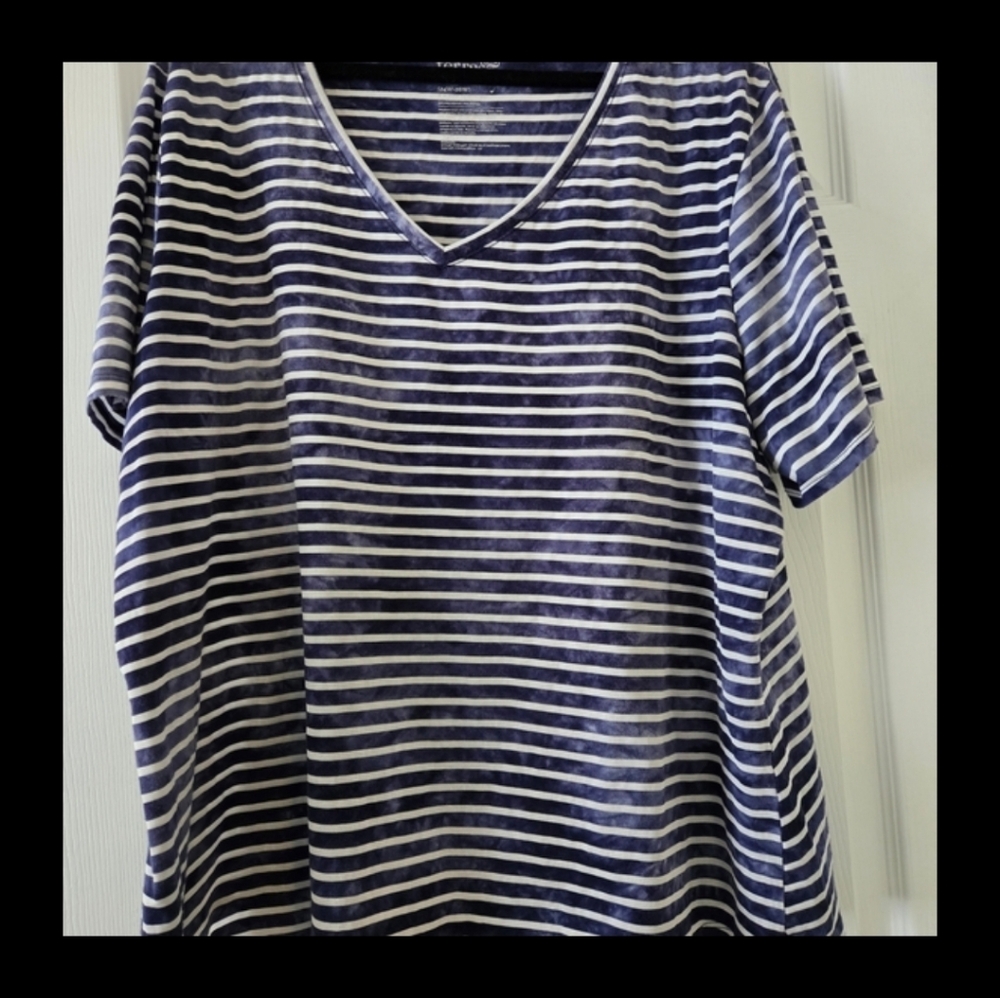👕👕*2 FOR 1 Tee SHIRTS ONE Blue and White Striped & ONE LuLaRoe Heathered Gray